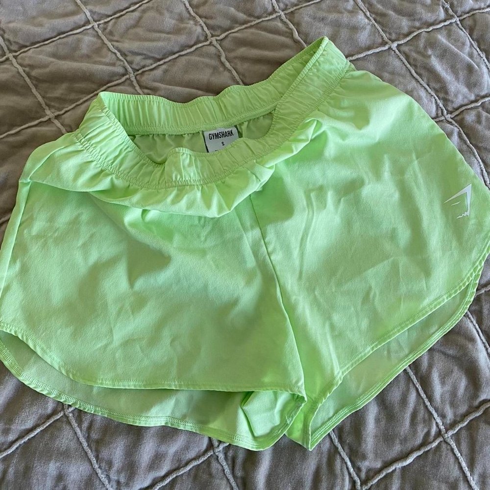 Gymshark Essential Loose Training Shorts in Green